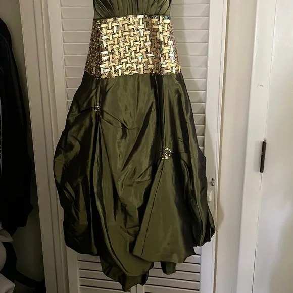 emanuel collections | Dresses | Hunter Green Prom Dress | Poshmark